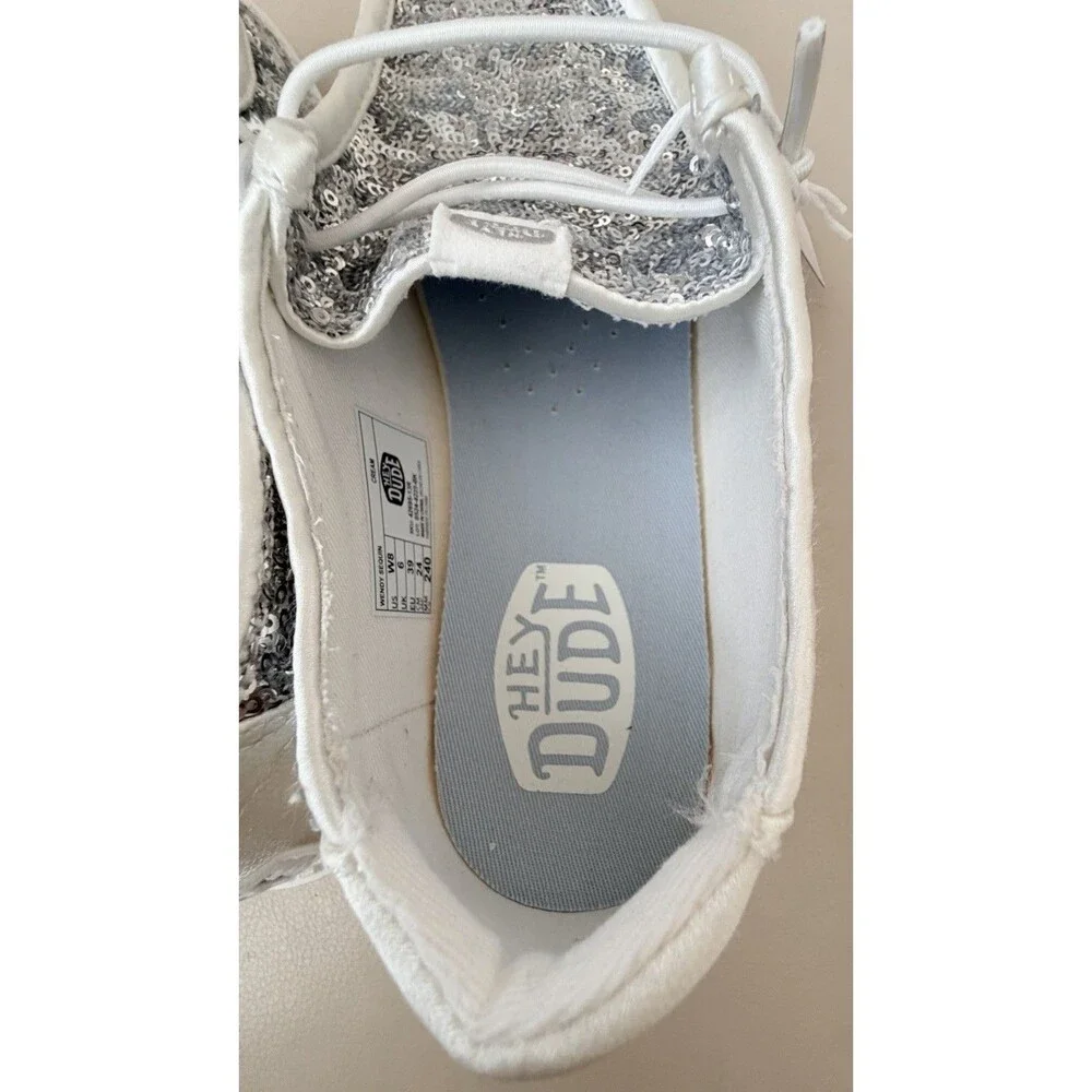Hey Dude Wendy Sequin Cream Silver Slip On Shoes Women’s Size 8